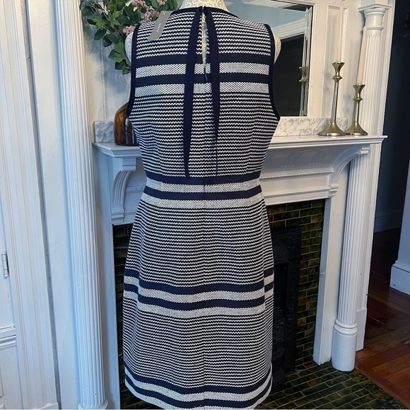 NWT J. CREW Navy & White Striped Tweed Sleeveless Sheath Dress Bow Detail Sz 8 - Picture 11 of 16